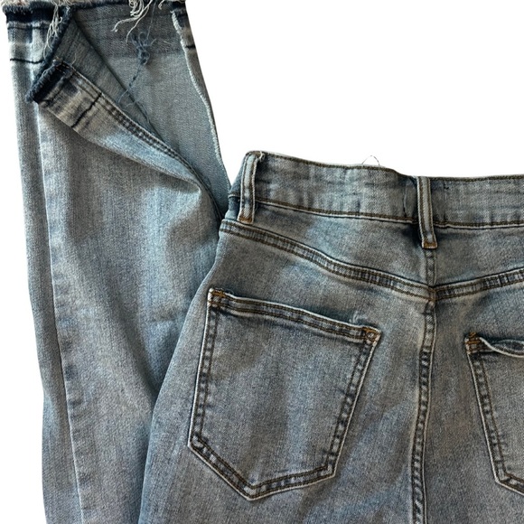 Heyson Light Blue Denim Jeans Boot Cut With Raw Hem Slit Size 3 - Picture 4 of 4